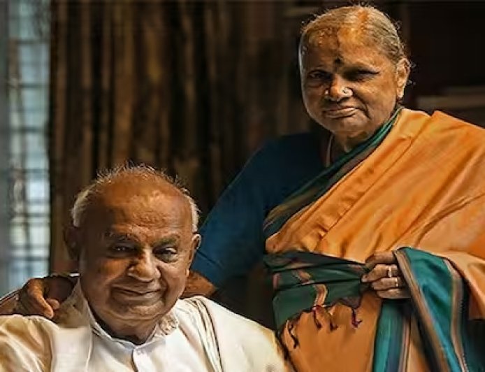 ಕುಕ್ಕೆ ಸುಬ್ರಹ್ಮಣ್ಯಕ್ಕೆ ದೇವೇಗೌಡ ದಂಪತಿ ಭೇಟಿ: ವಿಶೇಷ ಪೂಜೆ ಸಲ್ಲಿಕೆ!