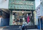 As Deepavali sales see a lull, Riddhi Siddhi Fashions  offer designs over discounts