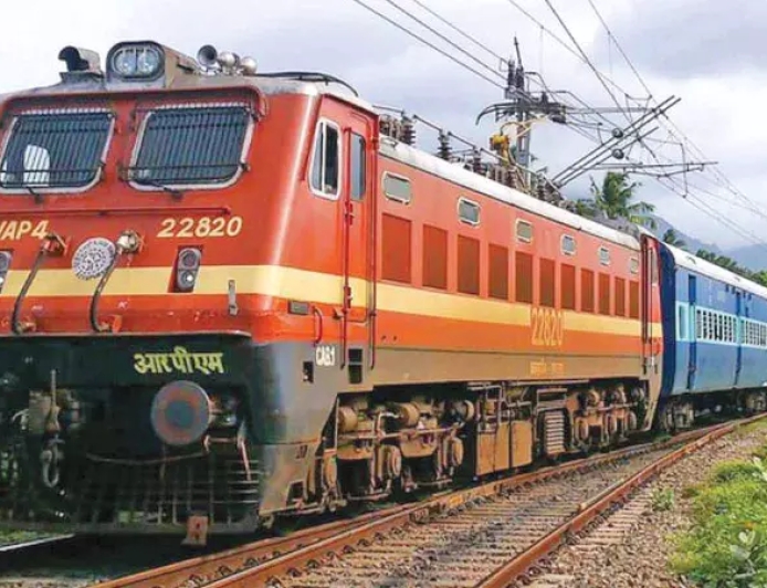 ದೇಶಾದ್ಯಂತ ರೈಲು ಟಿಕೆಟ್ ದರಗಳು ಸ್ವಲ್ಪ ಹೆಚ್ಚಾಗಲಿವೆ: ಜುಲೈ 1 ರಿಂದ ಜಾರಿಗೆ.